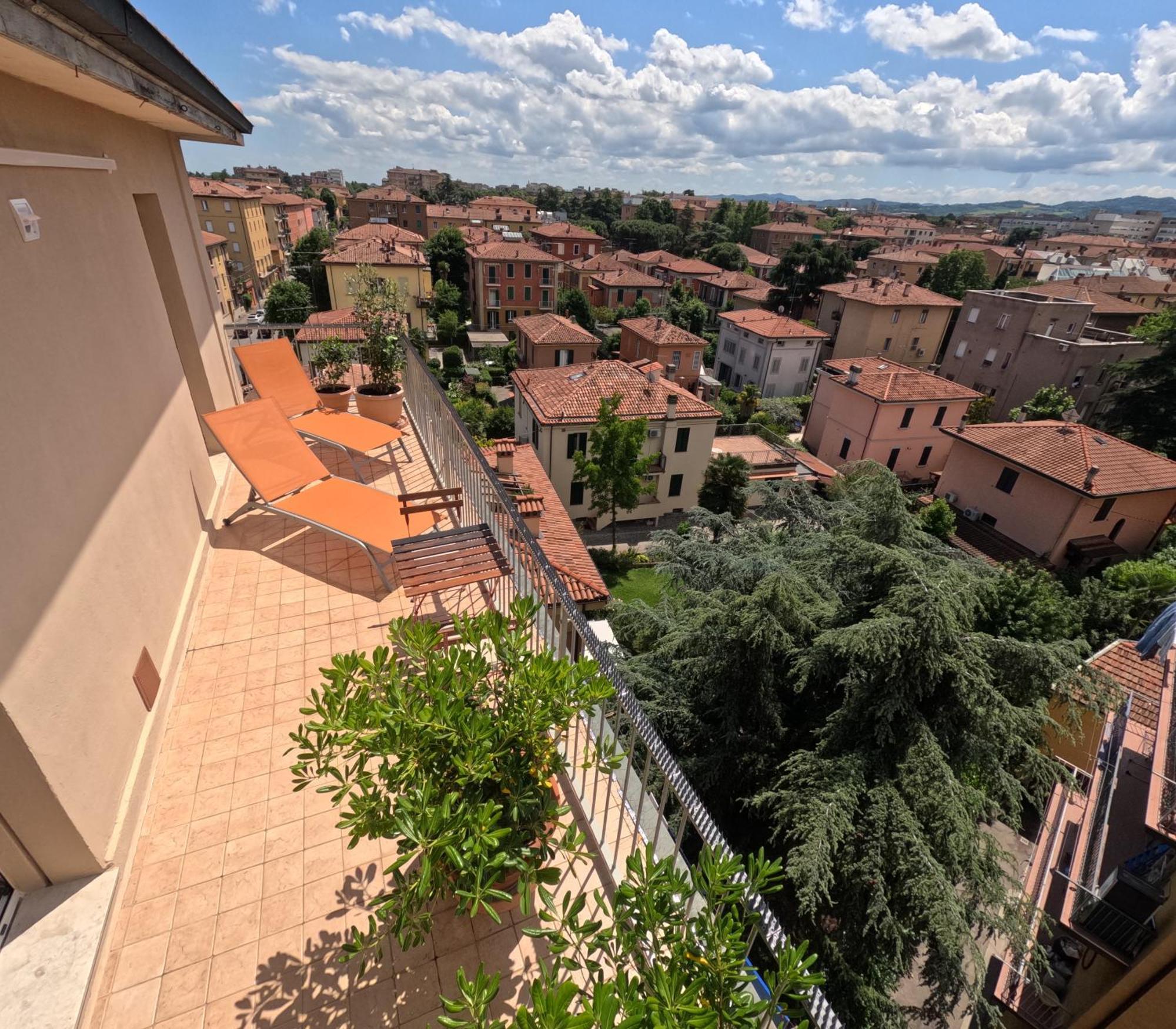 Bellavista Panoramic Terrace Appartamento Con Terrazza Zona Sant Orsola Bologna Ngoại thất bức ảnh